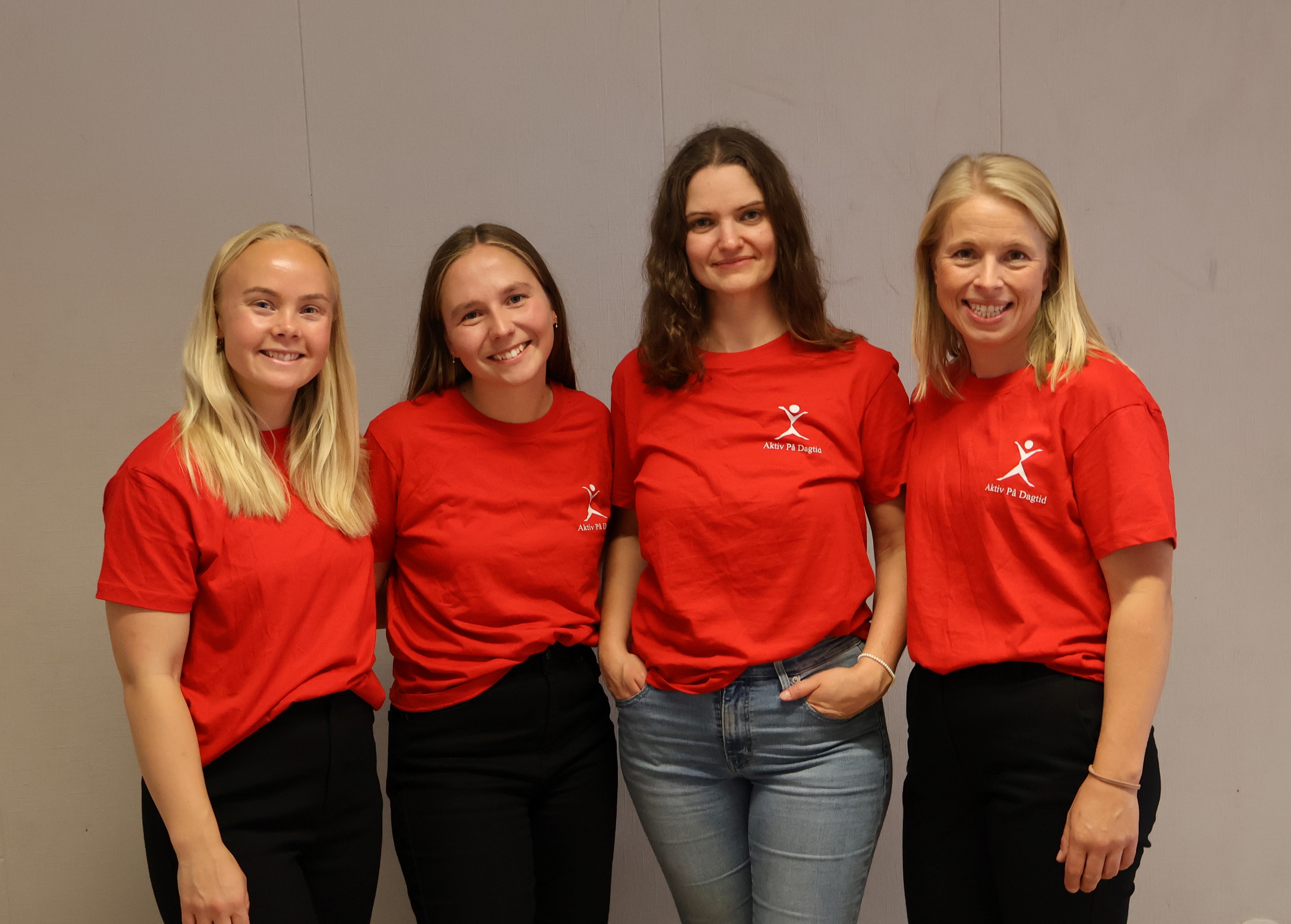 Foto: Johanne Rorge, Elise Monsbakken Solås og Helene Kristoffersen fra Aktiv på Dagtid, og Mia-Marlena Nordstokke som skal ha yogatimer hos Aktiv på Dagtid. 