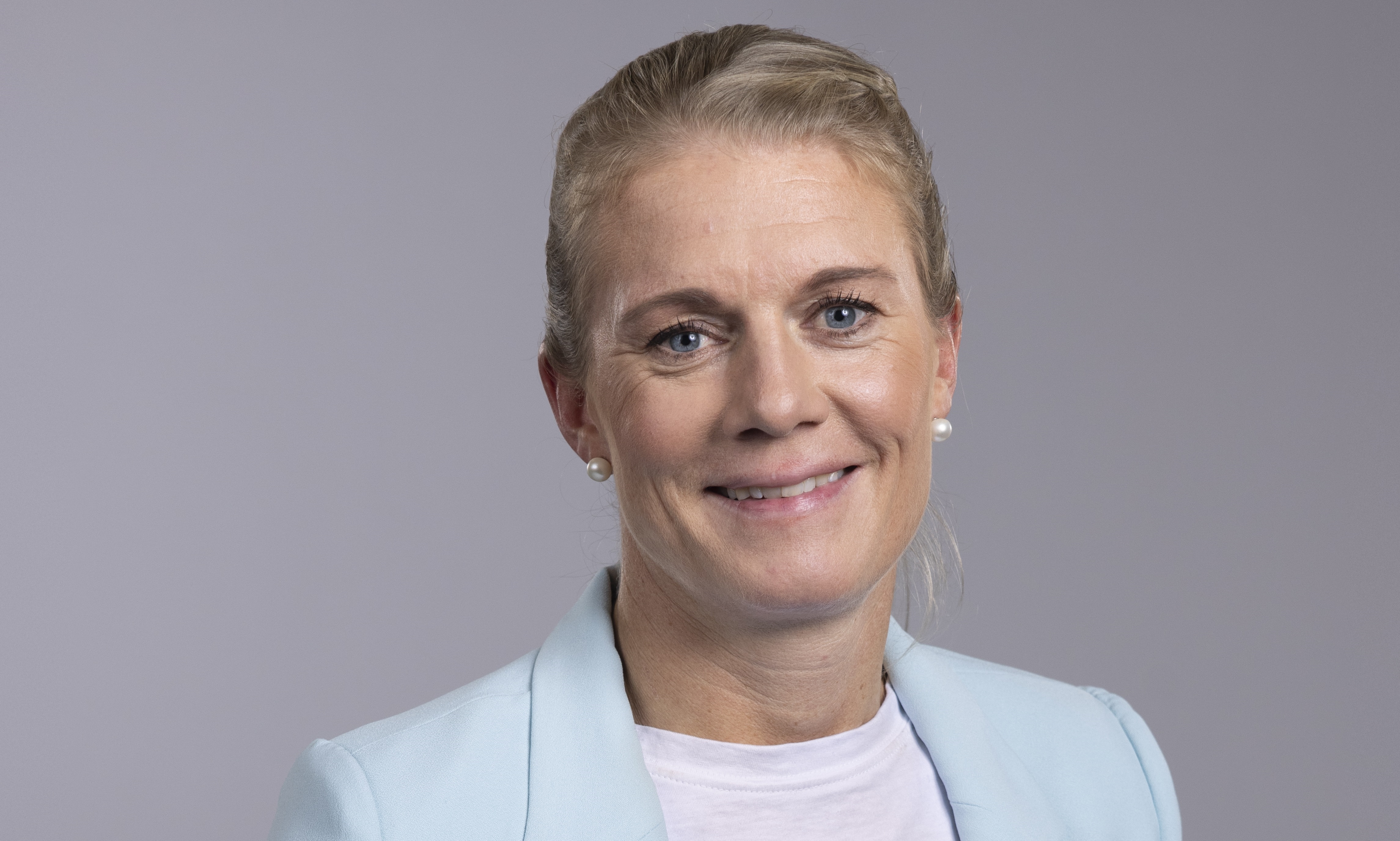 ENGASJERT: Solveig Gulbrandsen engasjerer seg i #BeKind-kampanjen til Innlandet idrettskrets og NFF Indre Østland. Foto: Espen Solli, TV 2