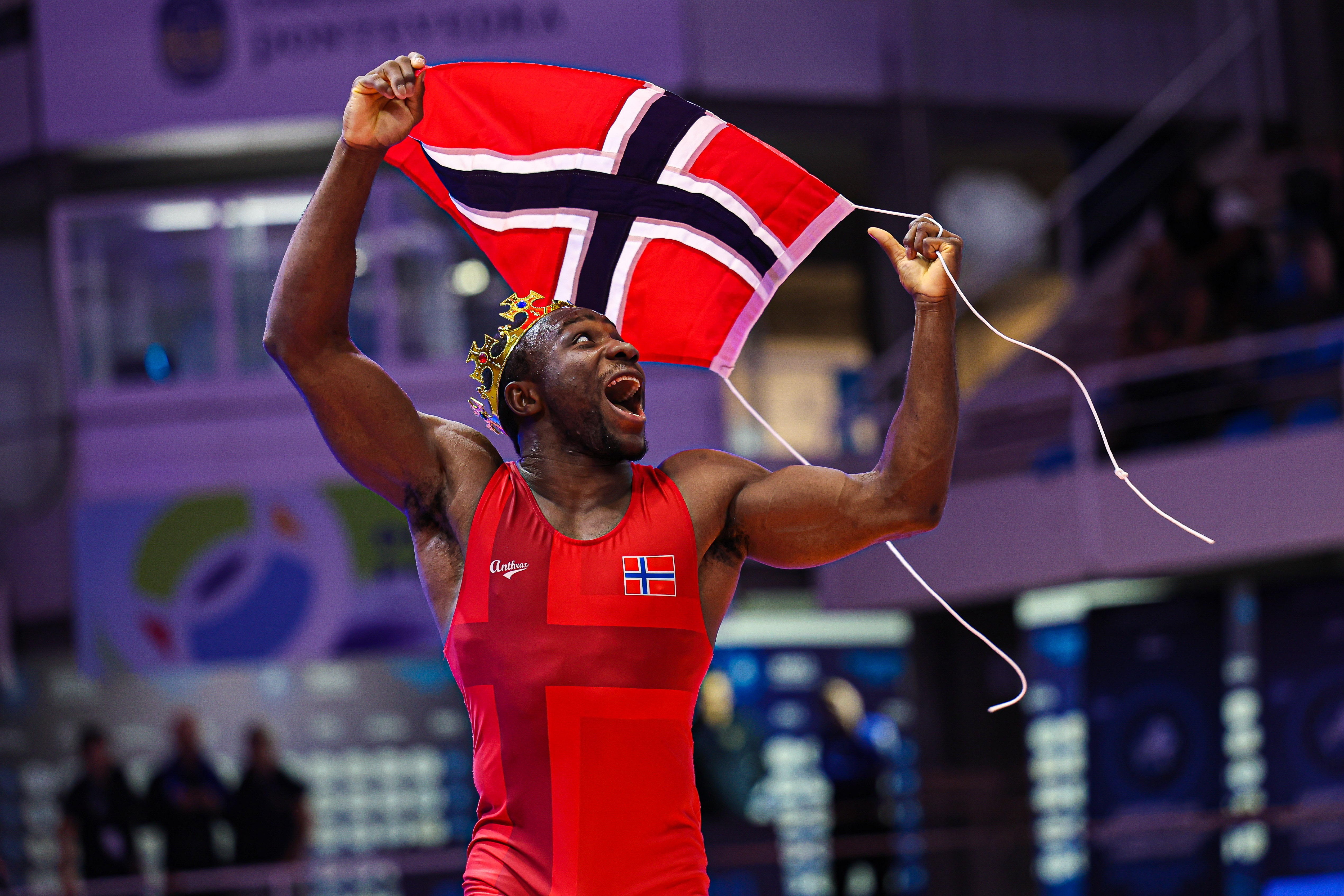 Excauce "Exo" Mukumbo gullseieren i U23 Worlds 2022 i Spania.
Foto: UWW.org