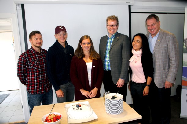 Andre Bjørn Røine, Kjell Inge Eidsaunet, Petrine Olgeirsdottir, Bjørgulv Vinje Borgundvaag, Marcela Bustos og Inge Andersen. 